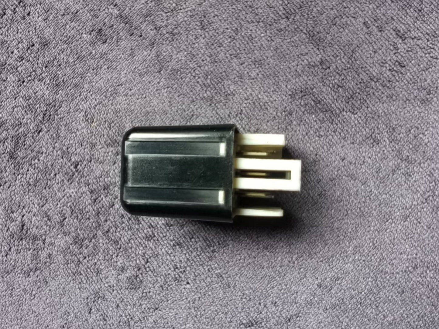 Toyota OEM Relay 90987-04002