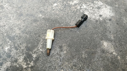 92-95 BMW 325i OEM Horn Carbon Contact Pin