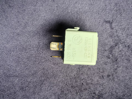 BMW 325 OEM Relay - V23134-K59-X222 - 61.36-8 366 600