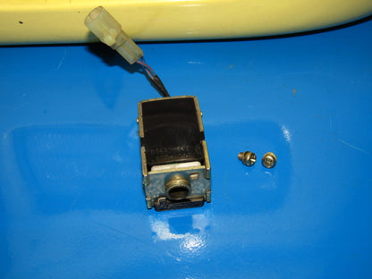 92-96 Toyota Camry OEM A/T Shift Lock Solenoid 85431-33010