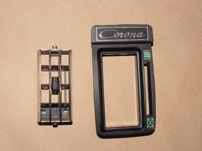 74-76 Toyota Corona OEM Dash Air Vent Louver - Right