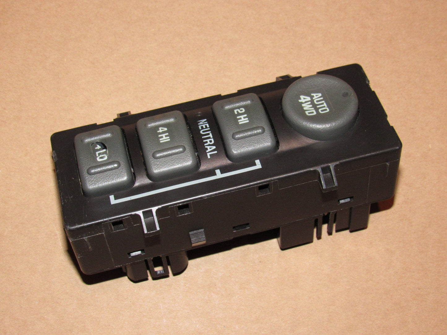 00-02 GMC Yukon OEM Auto 4WD 2WD Transfer Case Switch
