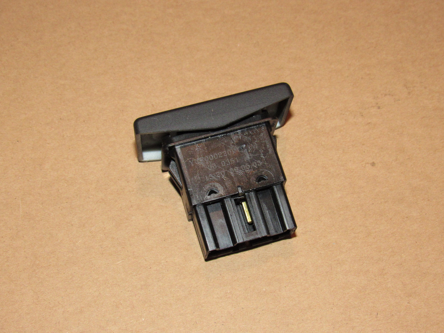 03-04 Land Rover Discovery OEM Dash Central Power Door Lock Switch