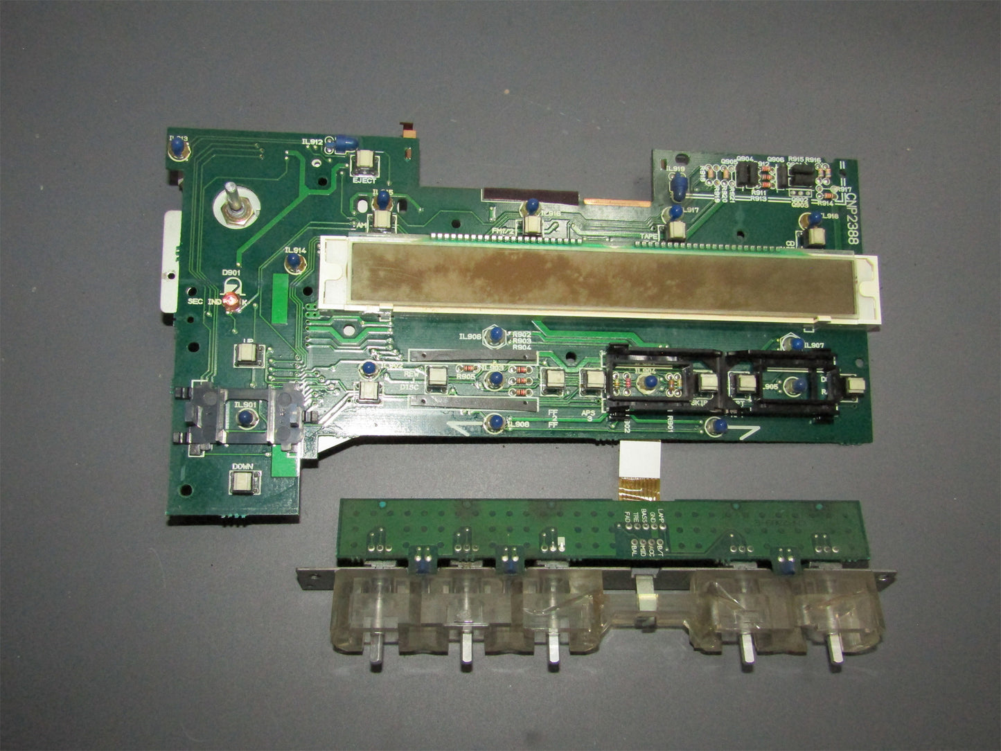 92 93 94 95 96 Lexus ES300 OEM Radio Circuit Board with LCD Display