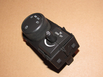 07-13 Chevrolet Silverado OEM Headlight and Dimmer Switch